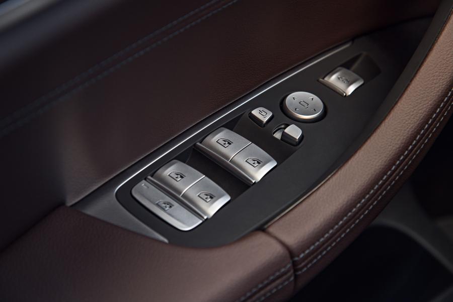 Детали интерьера BMW X3 xDrive30d xLine (G01) 2017 года  (WW) (фото 15 из 178)
